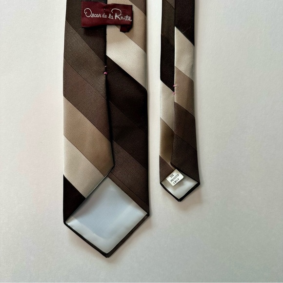 Vintage Oscar de la Renta Striped Brown-Tone Classic Tie - Picture 2 of 8